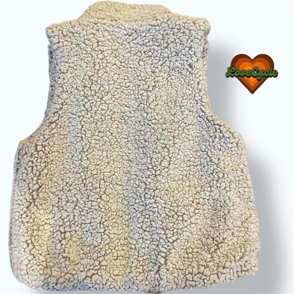 Women’s Gray Sherpa Vest – Miami (Francesca’s) – Size Small - Picture 8 of 8